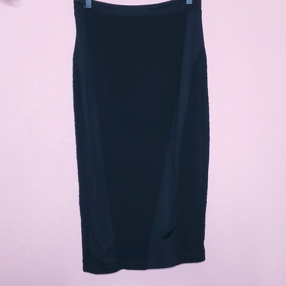 La Pina By David Helwani LaPina Cara Pencil Skirt in Black - Picture 3 of 12